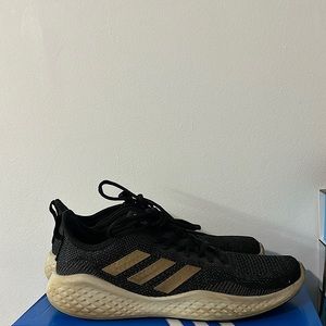 it’s an adidas runing shoes